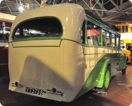 Royal Household - Leyland Lioness - YT 3738 Royal Household - Leyland Lioness - YT 3738